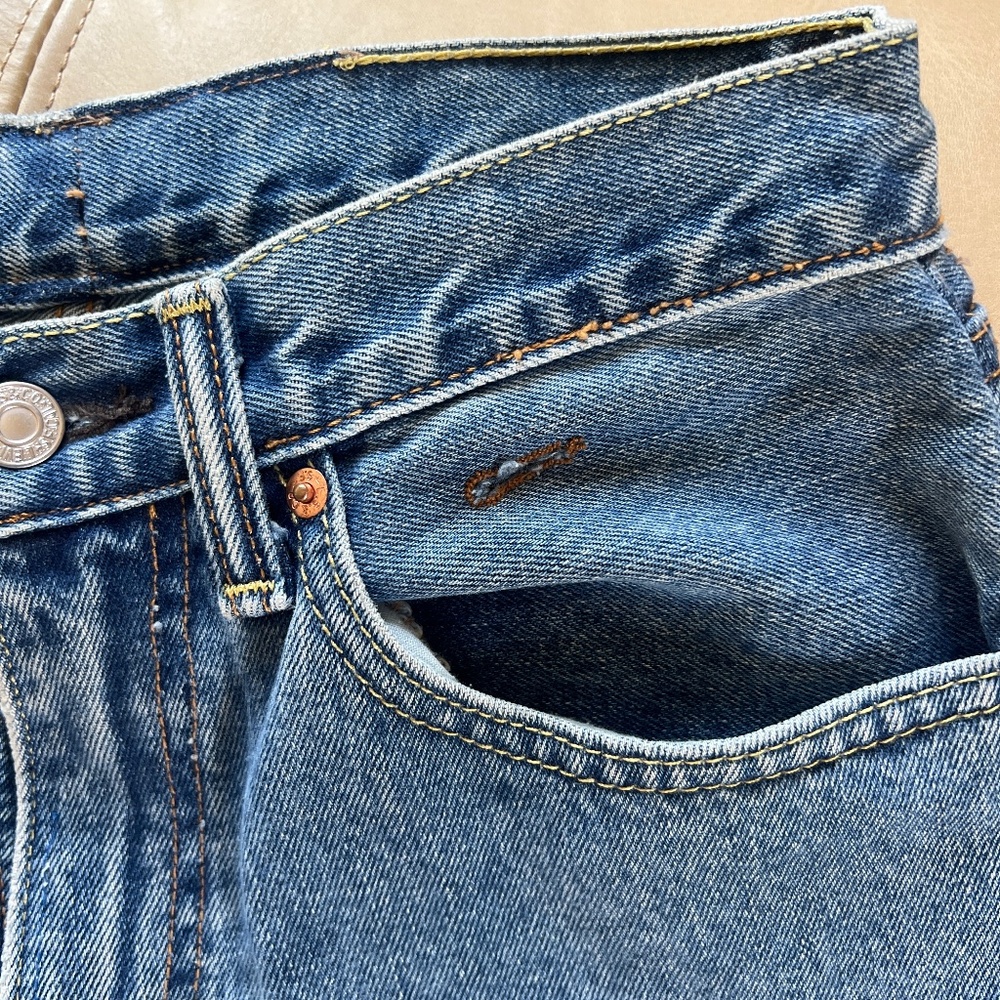 Lenny | Embroidered 'Hey There' Jeans - Picture 3 of 6